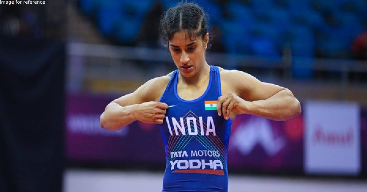 Wrestling World C'ships: Vinesh Phogat makes it to the repechage round, likely to get shot at Bronze